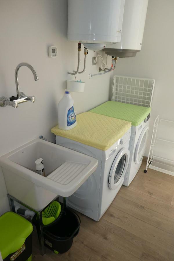 Appartement Plage Salata Rosas Екстер'єр фото