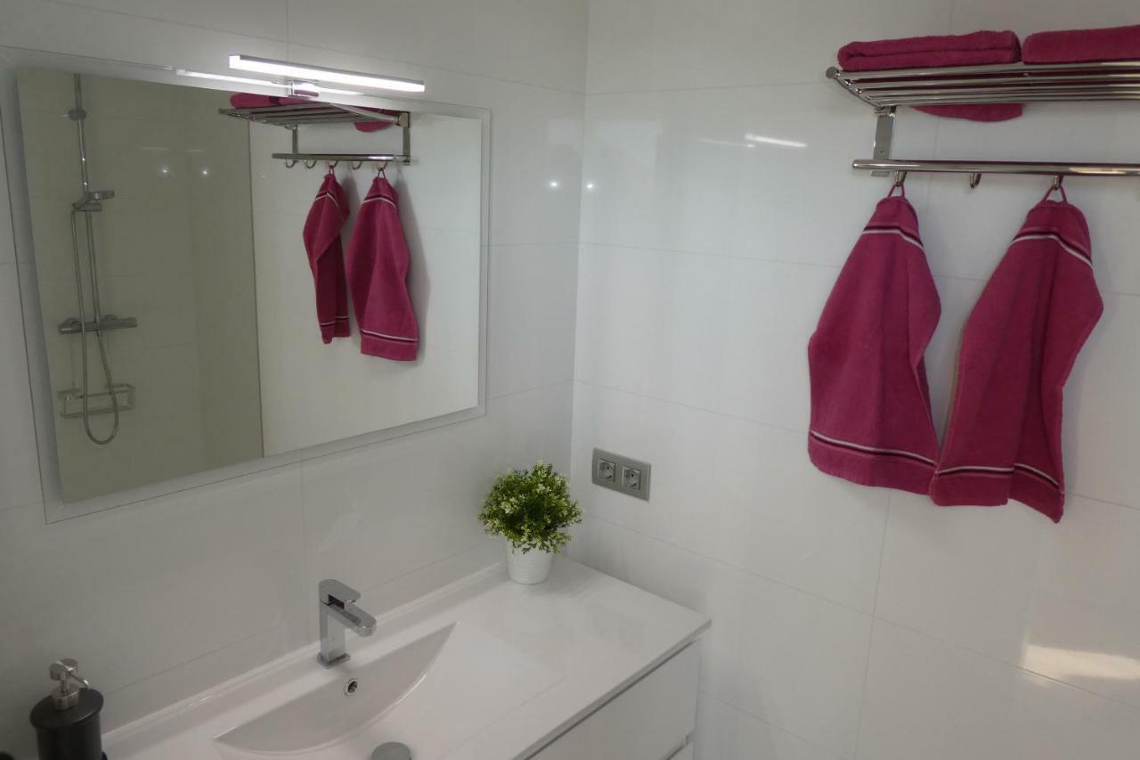 Appartement Plage Salata Rosas Екстер'єр фото