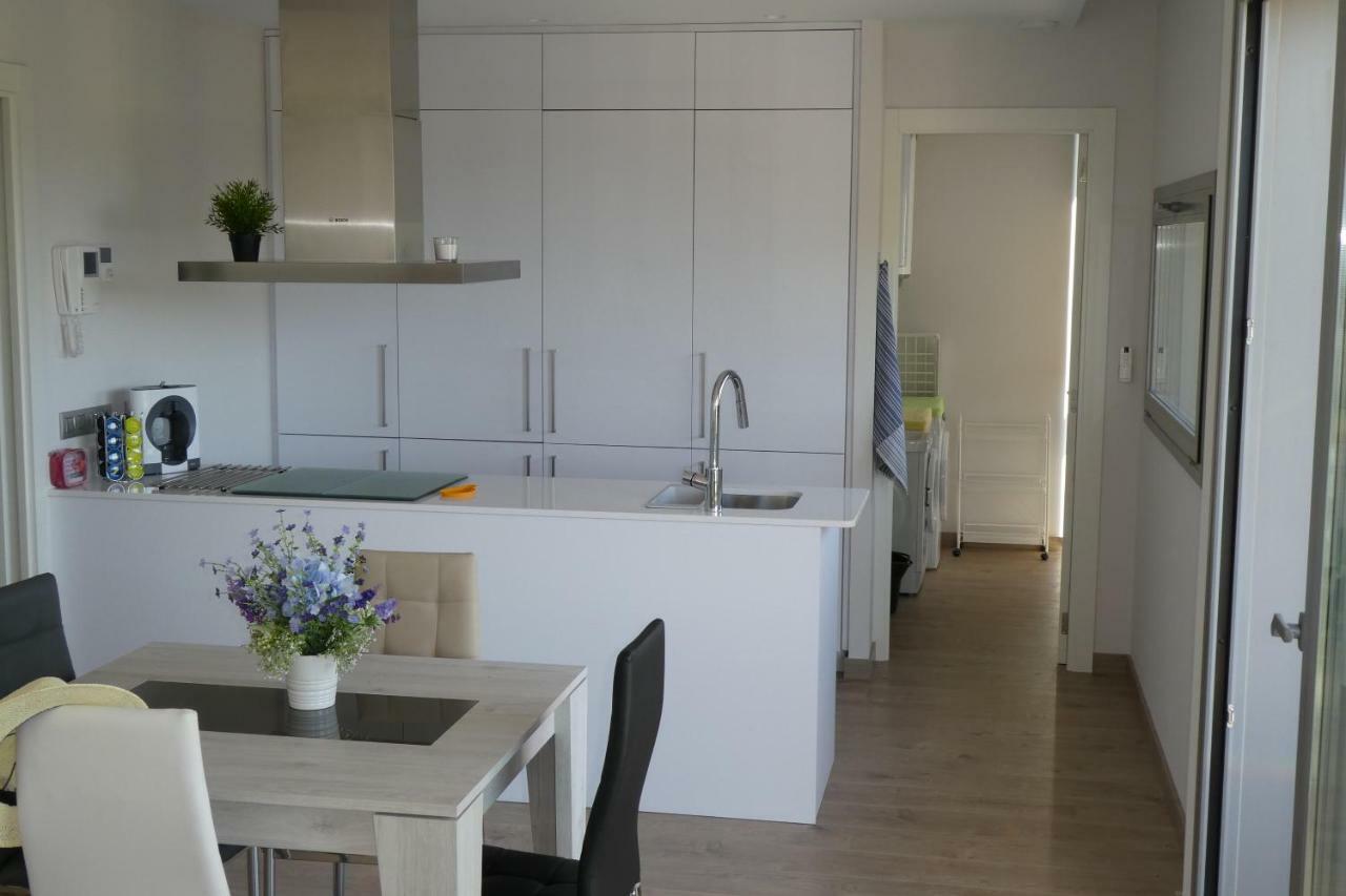 Appartement Plage Salata Rosas Екстер'єр фото
