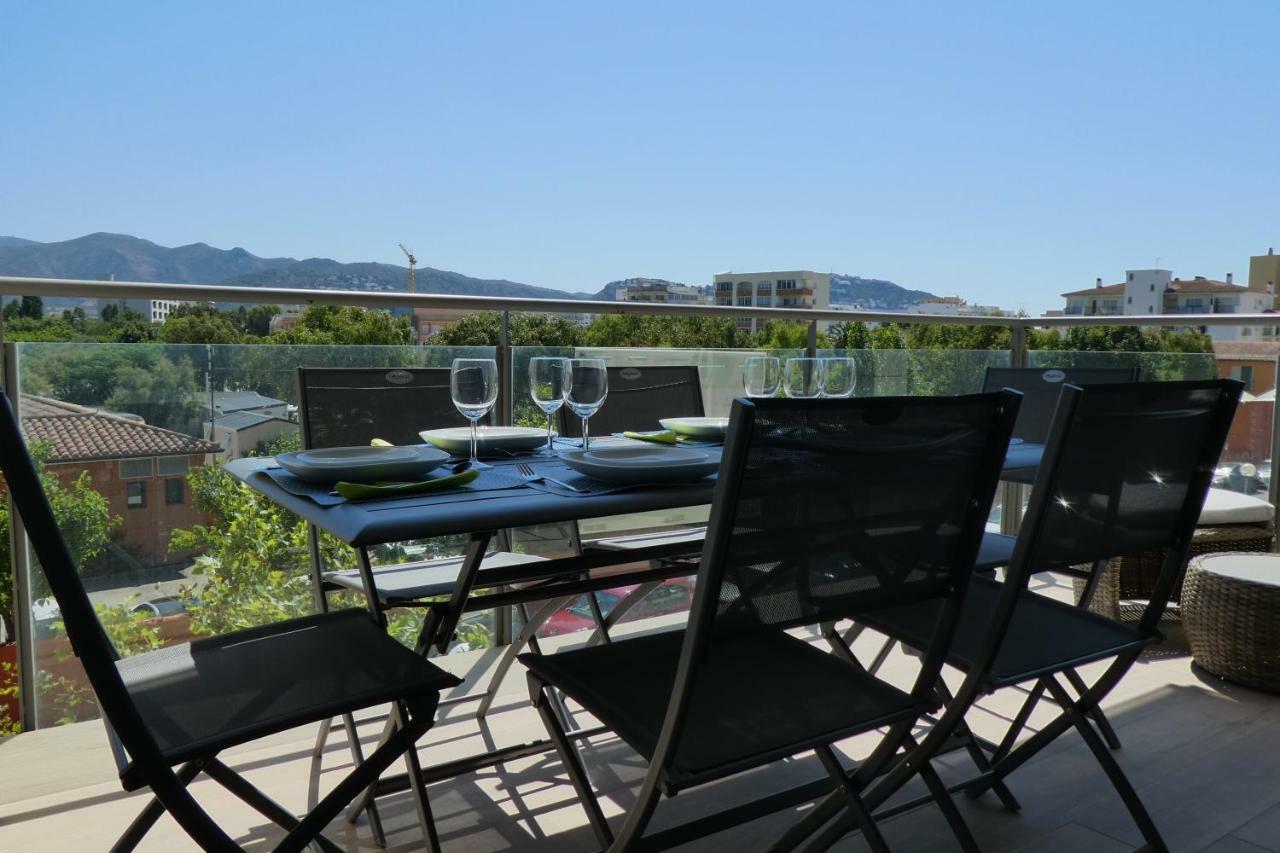 Appartement Plage Salata Rosas Екстер'єр фото
